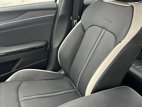 Certified 2025 Kia K5 GT-Line w/ GT-Line Premium Package AWD/4WD image 7