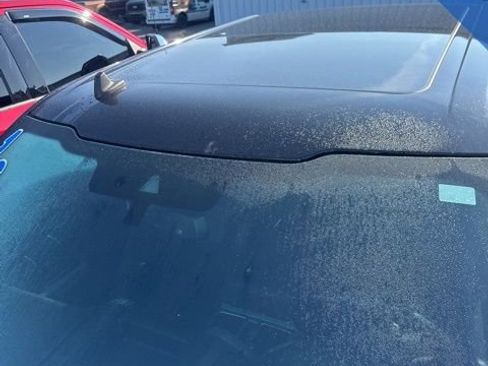 Used 2019 Ford F150 Lariat w/ Equipment Group 502A Luxury image 14