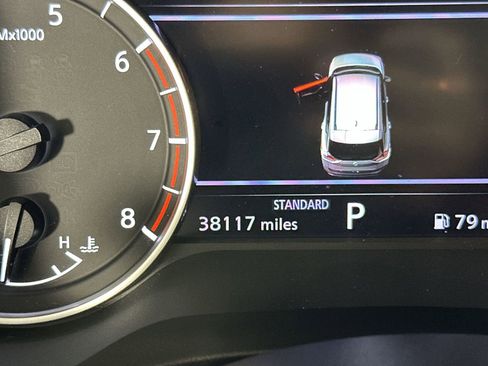 Used 2022 Nissan Rogue SV image 15