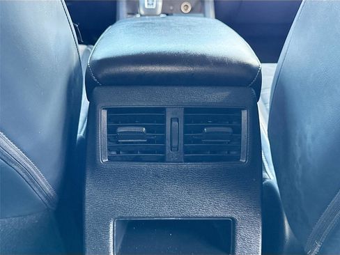 Used 2024 Mitsubishi Outlander SE image 25