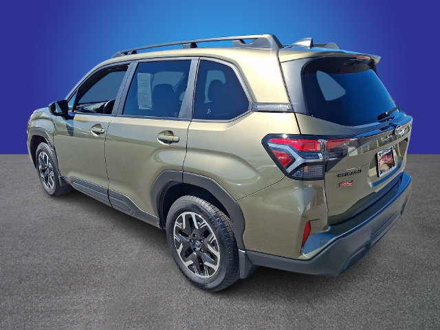 Used 2025 Subaru Forester Premium w/ Convenience Package #1 AWD/4WD image 6