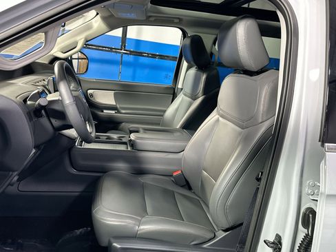 Certified 2025 Ford Expedition Max Active image 12