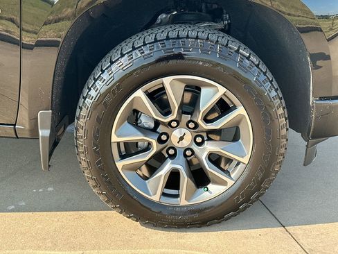 Used 2025 Chevrolet Silverado 1500 RST w/ Z71 Off-Road Package image 10