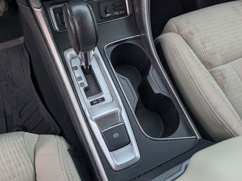 Used 2019 Subaru Ascent Premium image 22