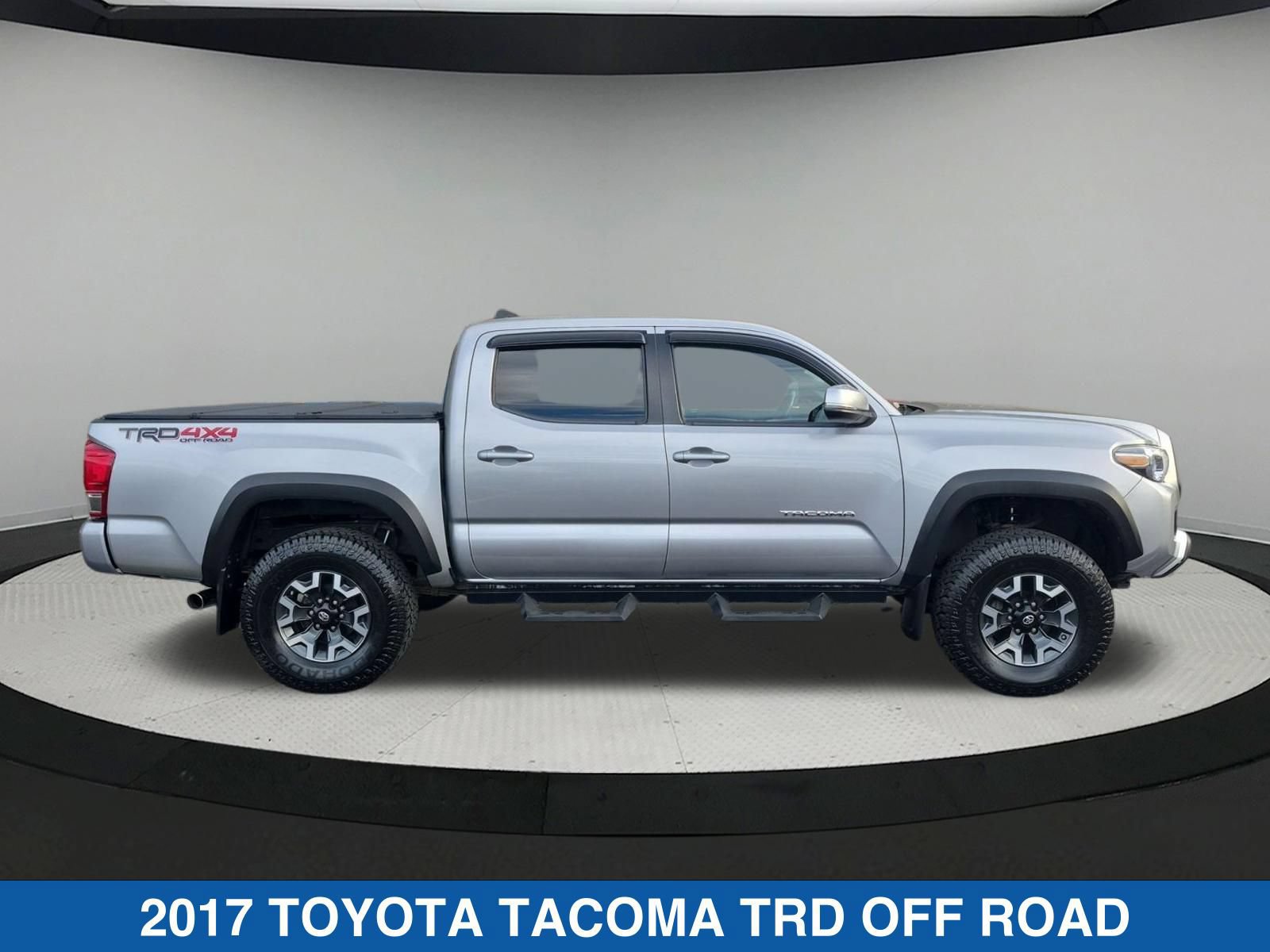 Used 2017 Toyota Tacoma TRD Off-Road AWD/4WD image 2