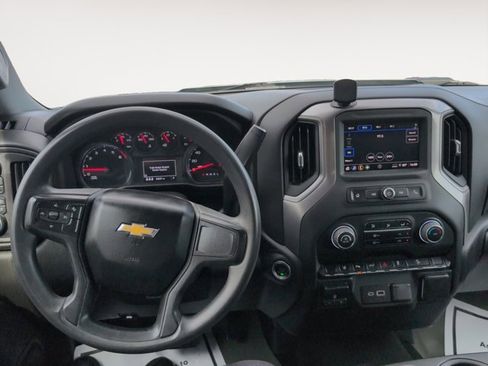 Used 2024 Chevrolet Silverado 2500 Custom w/ Custom Value Package AWD/4WD image 10