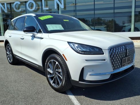 Certified 2024 Lincoln Corsair AWD w/ Equipment Group 101A image 1