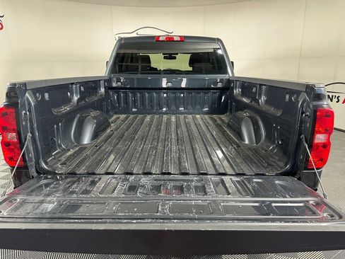Used 2017 Chevrolet Silverado 1500 W/T AWD/4WD image 6