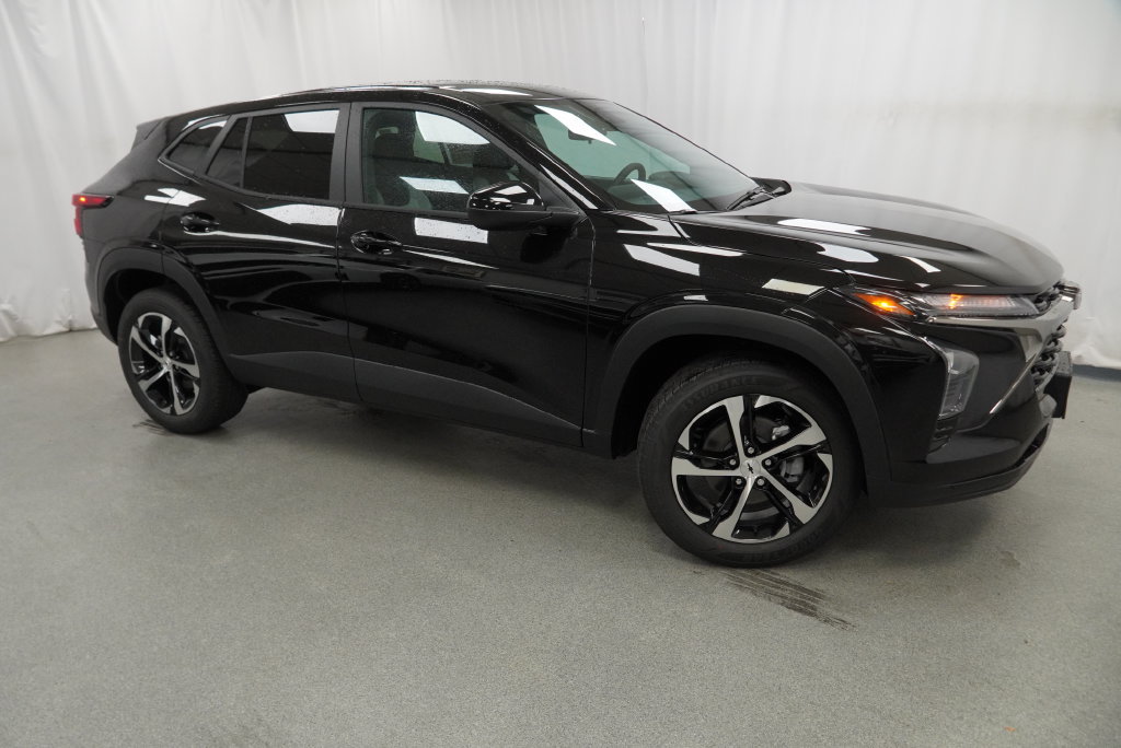 New 2026 Chevrolet Trax RS w/ Driver Confidence Package FWD image 13