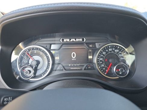 Used 2019 RAM 1500 Laramie image 34