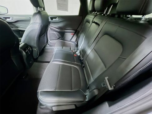 Used 2021 Ford Escape Titanium image 23