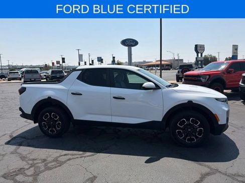 Used 2023 Hyundai Santa Cruz SE AWD/4WD image 3