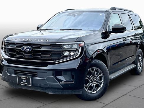 Certified 2025 Ford Expedition Active AWD/4WD image 38