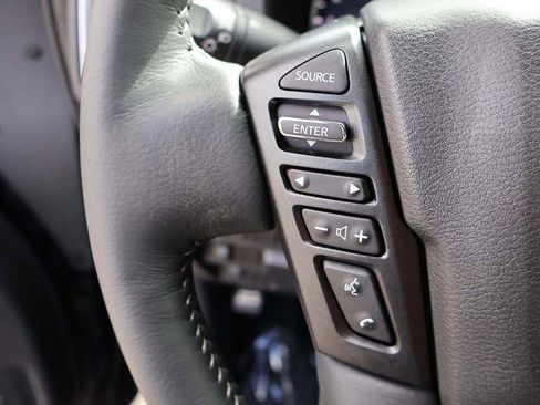 Used 2025 Nissan Frontier SV w/ SV Convenience Package image 43