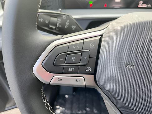 New 2026 Volkswagen Tiguan SE AWD/4WD image 13