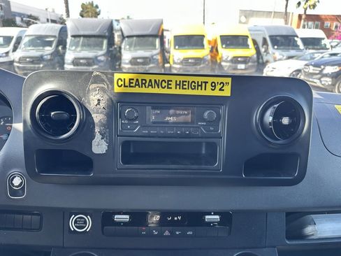Used 2019 Mercedes-Benz Sprinter 170 image 16