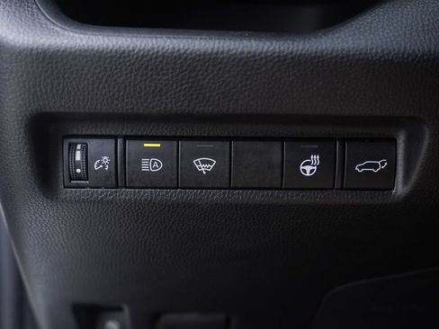 Used 2021 Toyota RAV4 XSE AWD/4WD image 10