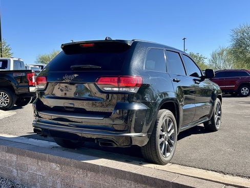 Used 2019 Jeep Grand Cherokee High Altitude image 3
