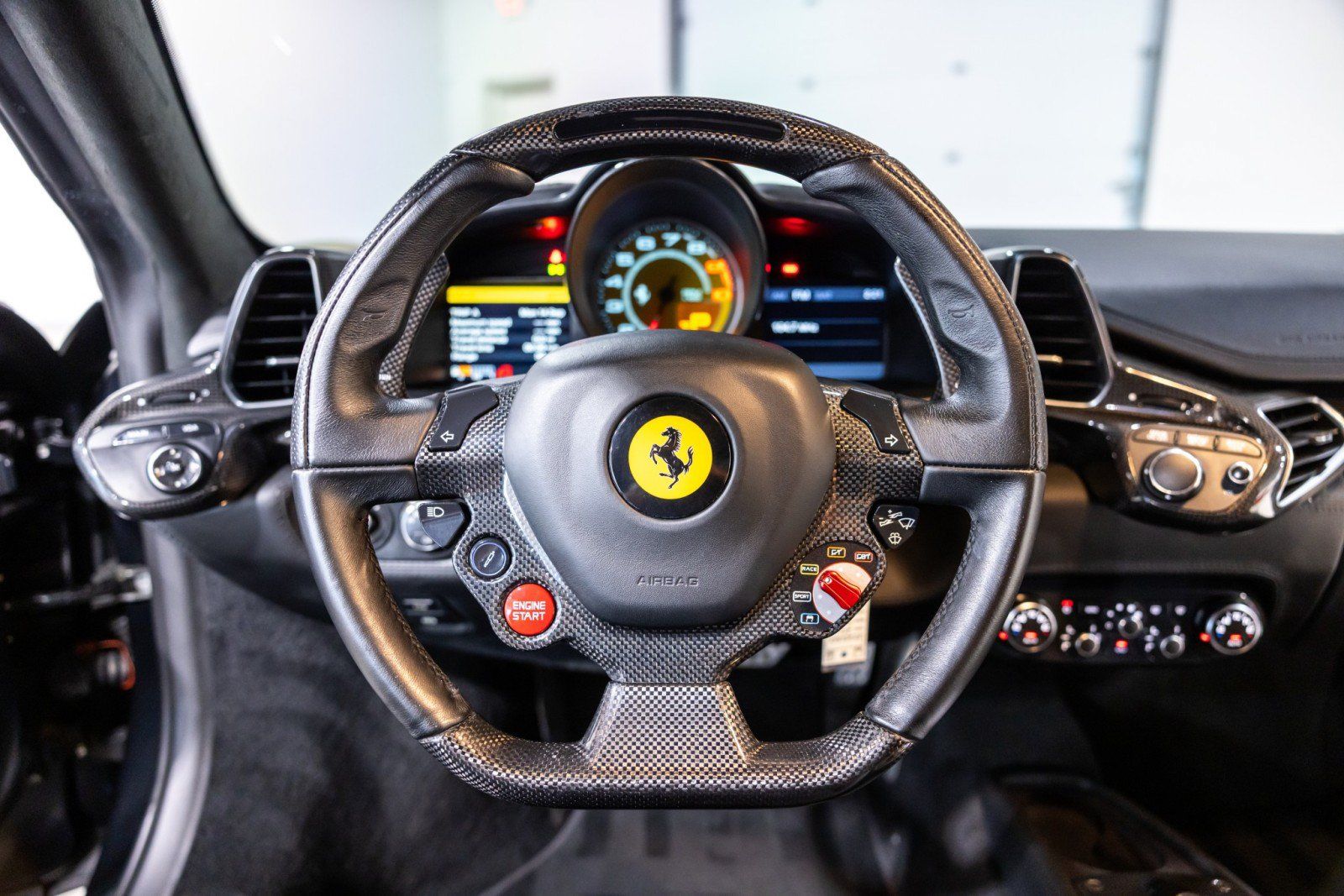 Used 2011 Ferrari 458 Italia Coupe RWD image 43