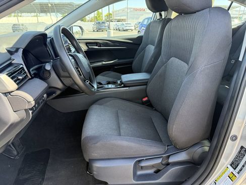 Used 2025 Toyota Camry LE FWD image 12