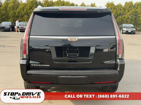 Used 2015 Cadillac Escalade Premium AWD/4WD image 4