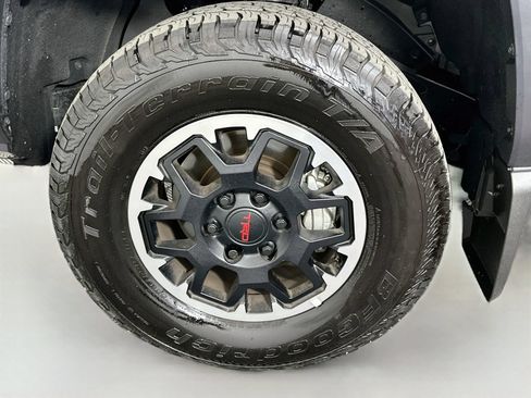 Certified 2026 Toyota Tacoma TRD Off-Road AWD/4WD image 30
