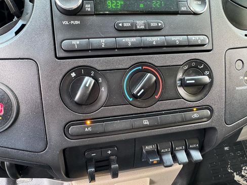Used 2010 Ford F350 XL RWD image 17