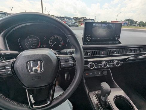 Used 2025 Honda Civic Sport image 21