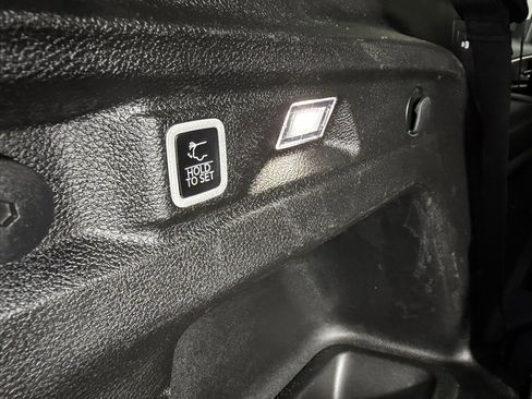 Certified 2024 Jeep Grand Cherokee L Altitude image 29