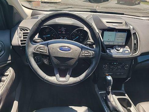 Used 2017 Ford Escape Titanium FWD image 5