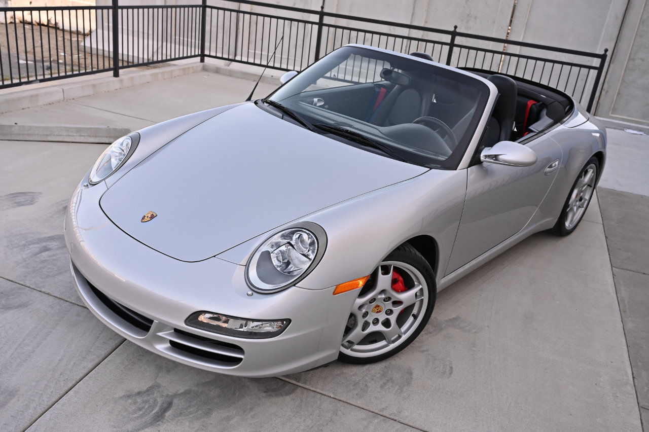 Used 2005 Porsche 911 Carrera S RWD image 36