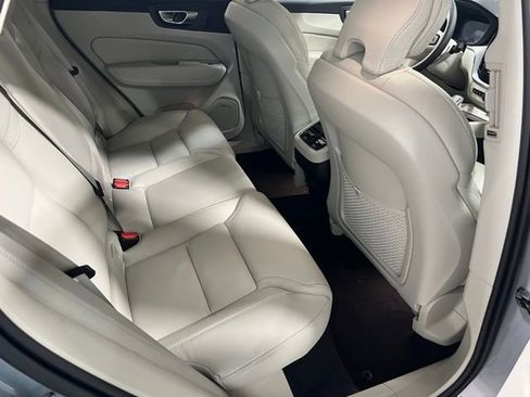 Used 2025 Volvo XC60 B5 Ultra w/ Protection Package Premier image 15
