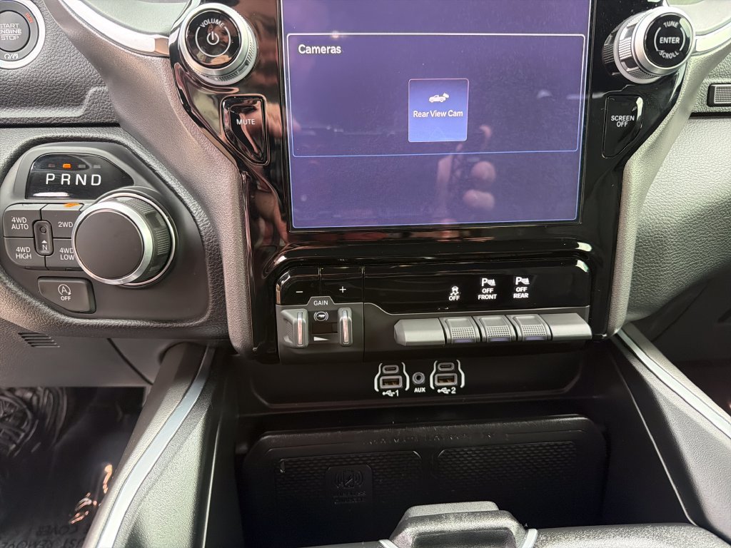 Used 2025 RAM 1500 Big Horn AWD/4WD image 30