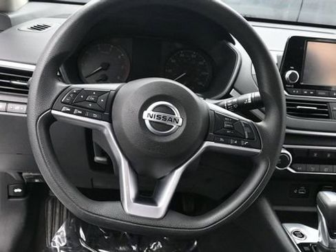 Used 2021 Nissan Altima 2.5 S FWD image 21