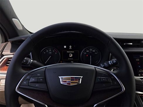 New 2026 Cadillac XT5 Premium Luxury w/ Driver Assist Package image 10