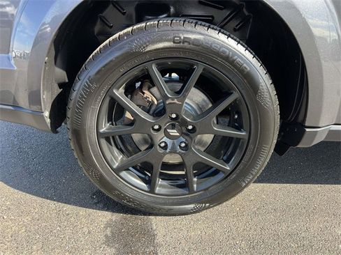 Used 2018 Dodge Journey GT w/ Driver Convenience Group image 11