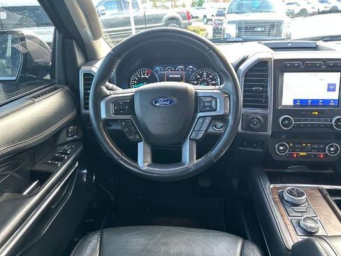 Certified 2020 Ford Expedition Platinum image 8