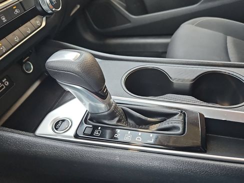 Used 2025 Nissan Altima 2.5 SV FWD image 20