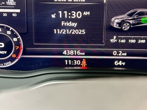 Used 2020 Audi Q5 e Premium image 8