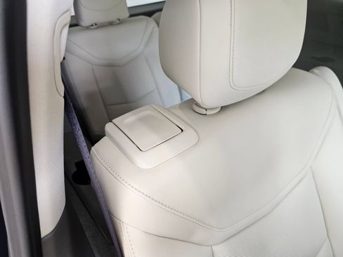 Used 2024 Cadillac XT6 Premium Luxury w/ Technology Package AWD/4WD image 56