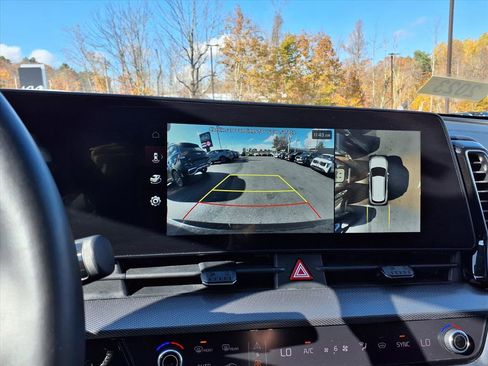 Certified 2023 Kia Sportage SX image 11