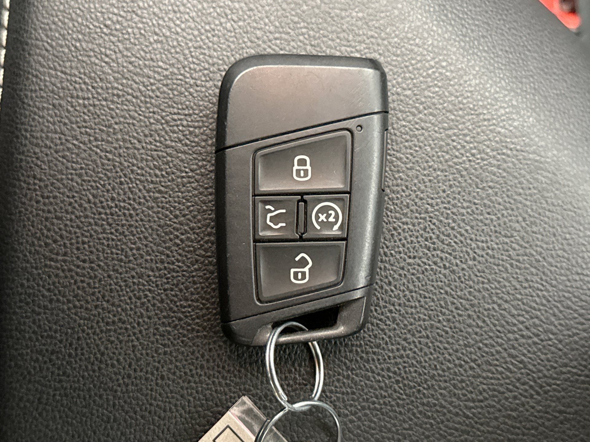 Used 2022 Volkswagen Jetta SEL FWD image 19