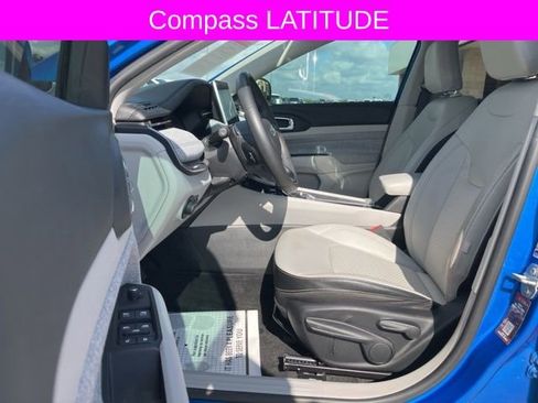 Used 2022 Jeep Compass Latitude image 21