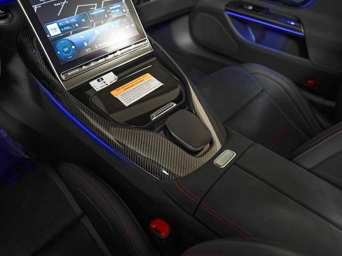 New 2025 Mercedes-Benz SL 63 AMG S e Performance 4MATIC image 19