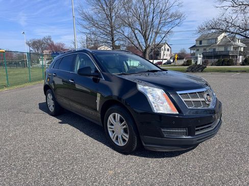 Used 2011 Cadillac SRX Luxury image 1