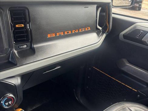 Used 2021 Ford Bronco Badlands w/ Sasquatch Package AWD/4WD image 23