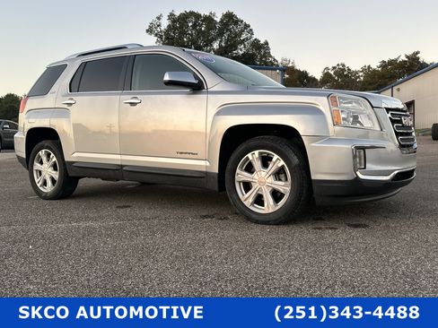 Used 2017 GMC Terrain SLT image 7