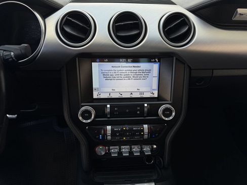 Used 2019 Ford Mustang GT Premium RWD image 18