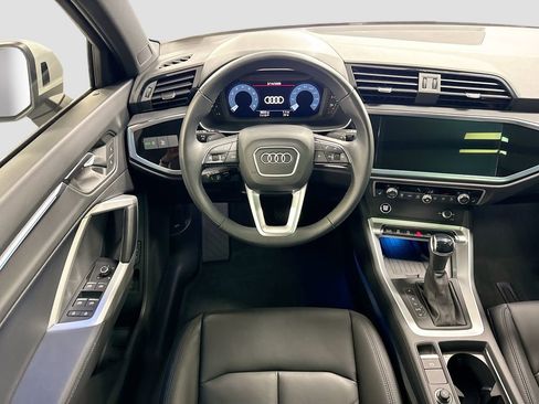 Certified 2024 Audi Q3 2.0T Premium Plus image 10