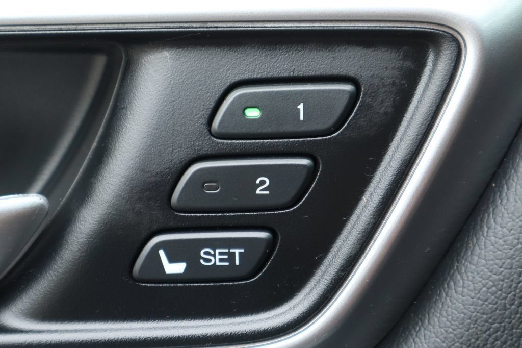 Used 2021 Honda CR-V Touring image 16